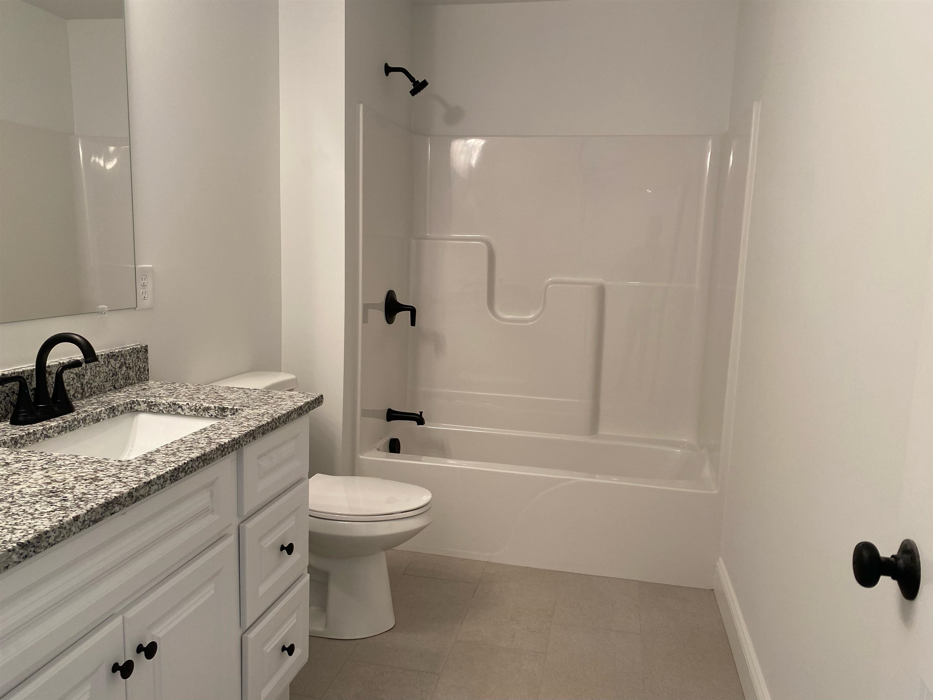 10 Lawrence Road, Unit A Hudson, NH 03051 - Photo 14 of 21