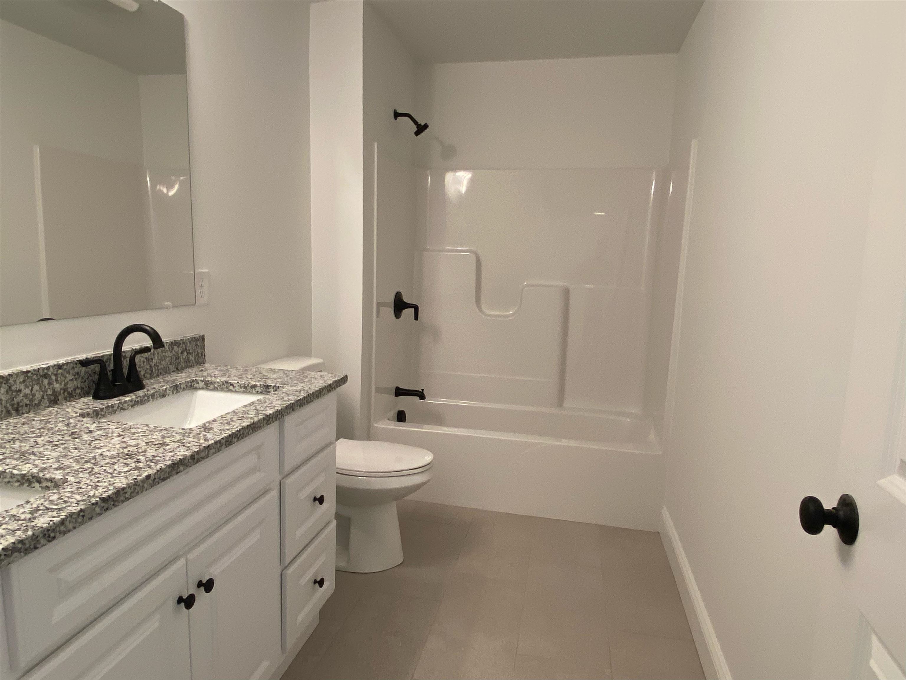 10 Lawrence Road, Unit A Hudson, NH 03051 - Photo 15 of 21