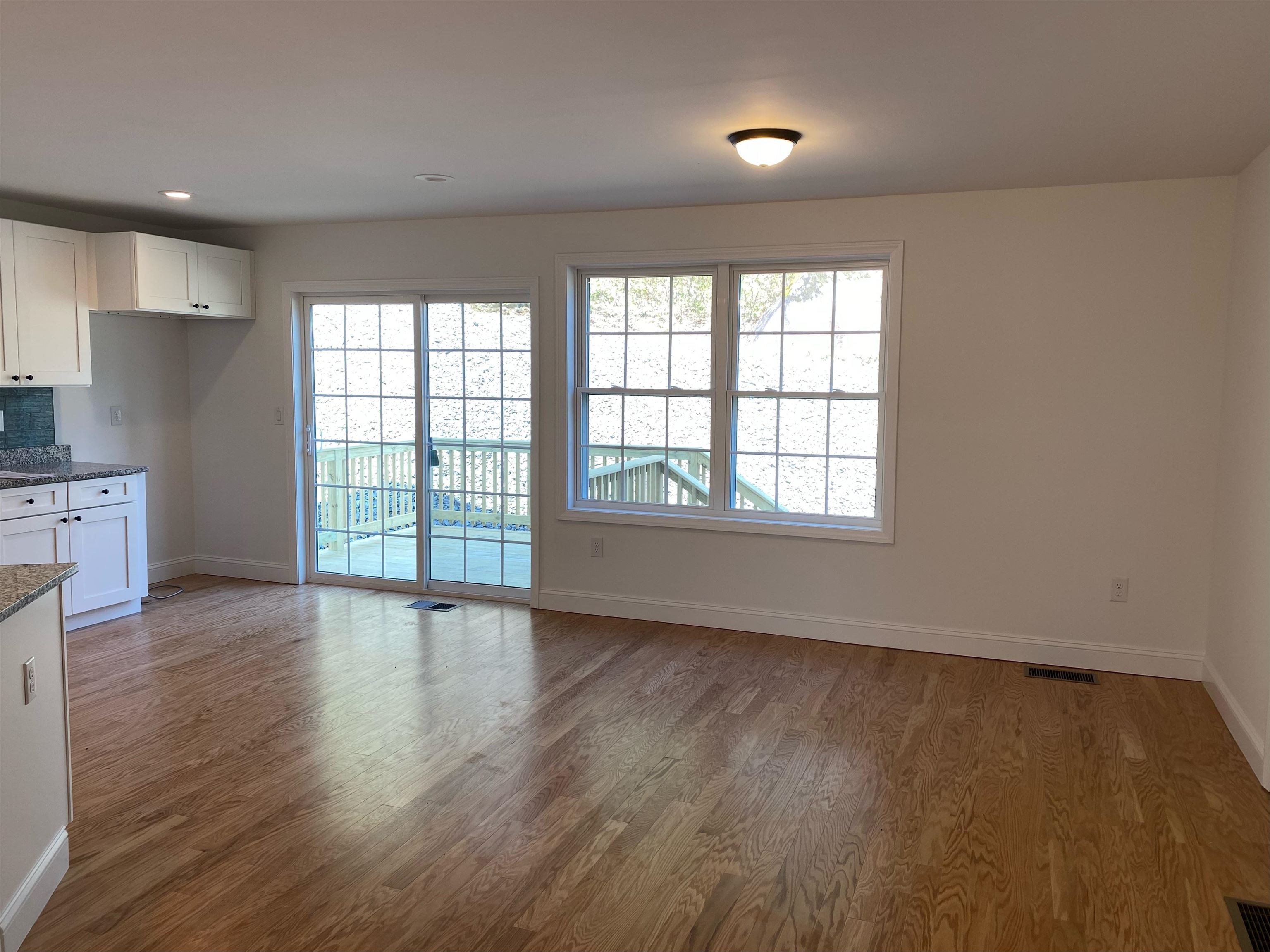 10 Lawrence Road, Unit A Hudson, NH 03051 - Photo 7 of 21