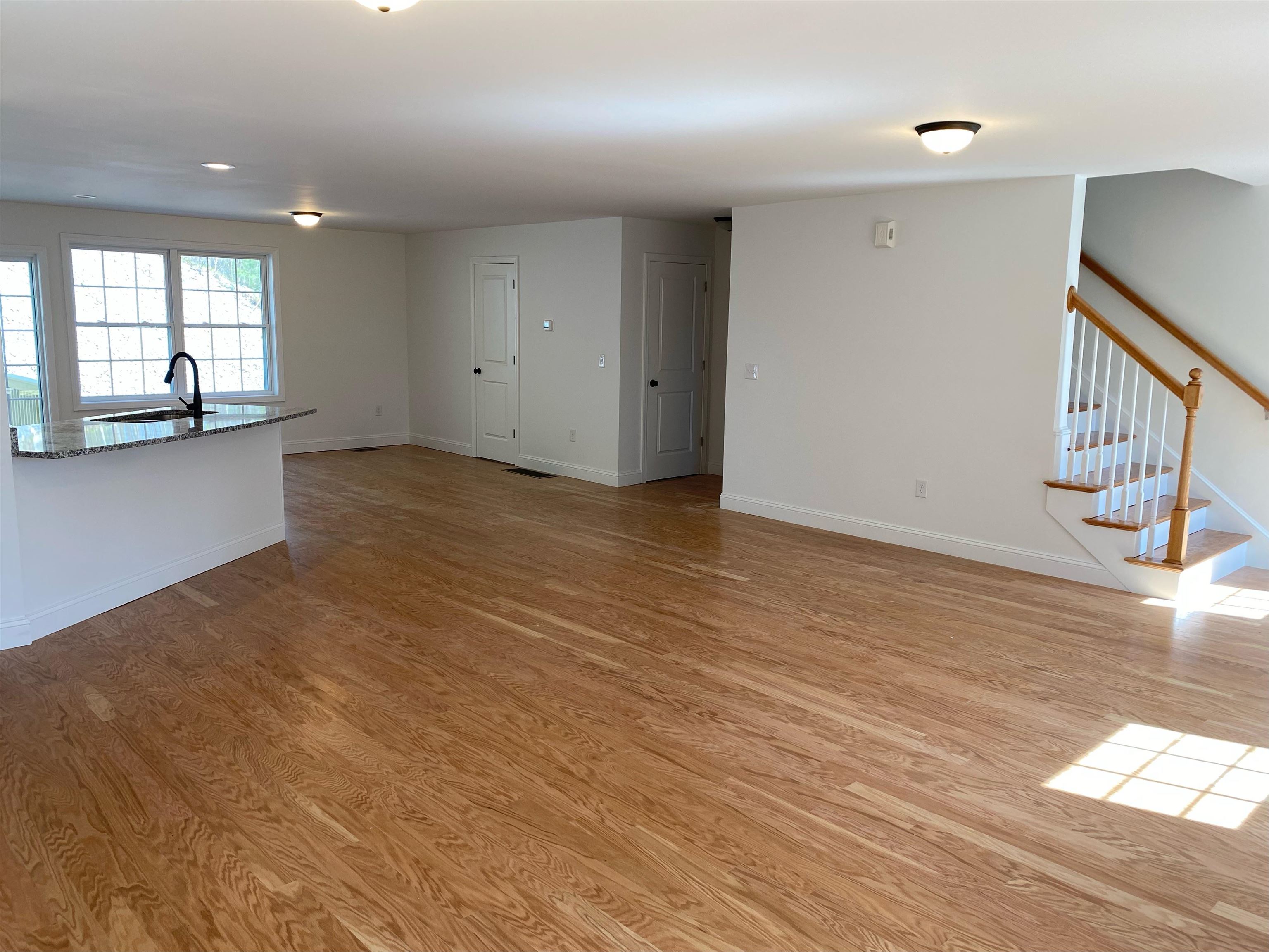 10 Lawrence Road, Unit A Hudson, NH 03051 - Photo 8 of 21