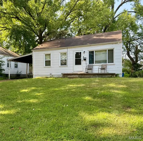 $98,000 | 8042 Patterson Drive, Berkeley, MO 63134