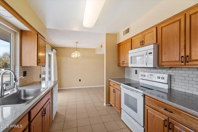 $1,700 | 10528 West Tumblewood Drive, Sun City, AZ 85351