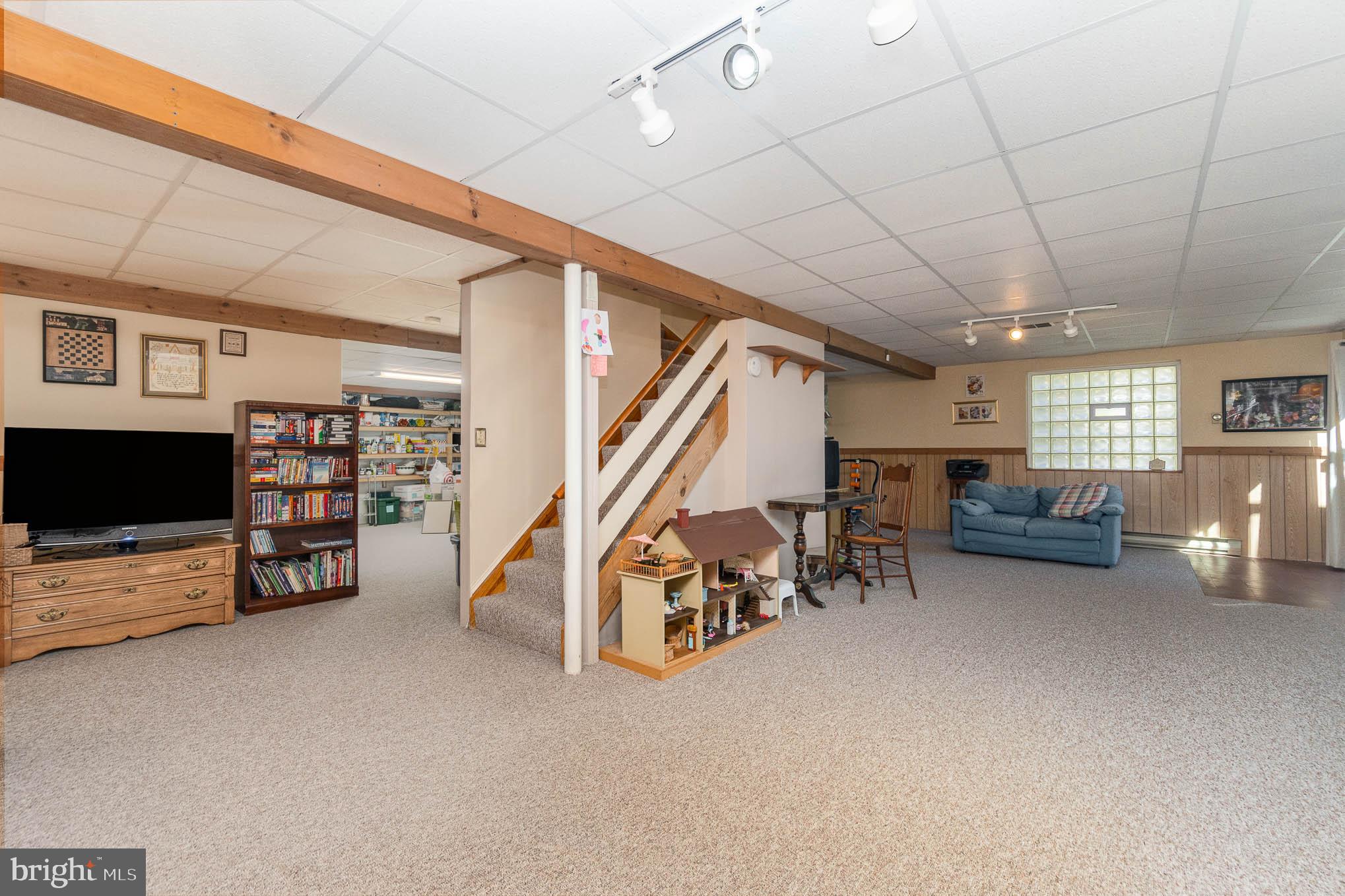 2 Cardiff Court Lititz, PA 17543 - Photo 23 of 31