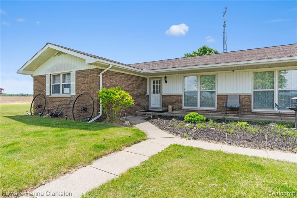 7247 North State Road Owosso, MI 48867 - Photo 7 of 45