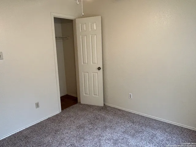 $1,175 | 14526 Waddesdon Bluff, San Antonio, TX 78233