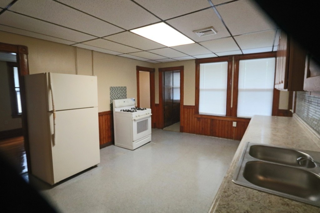 276-278 Centre Street Springfield, MA 01151 - Photo 3 of 21