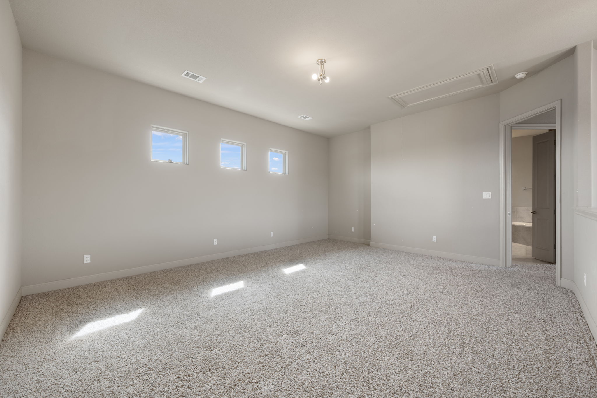 205 Clubhouse Drive, Unit G Georgetown, TX 78628 - Photo 18 of 40 a view of an empty room