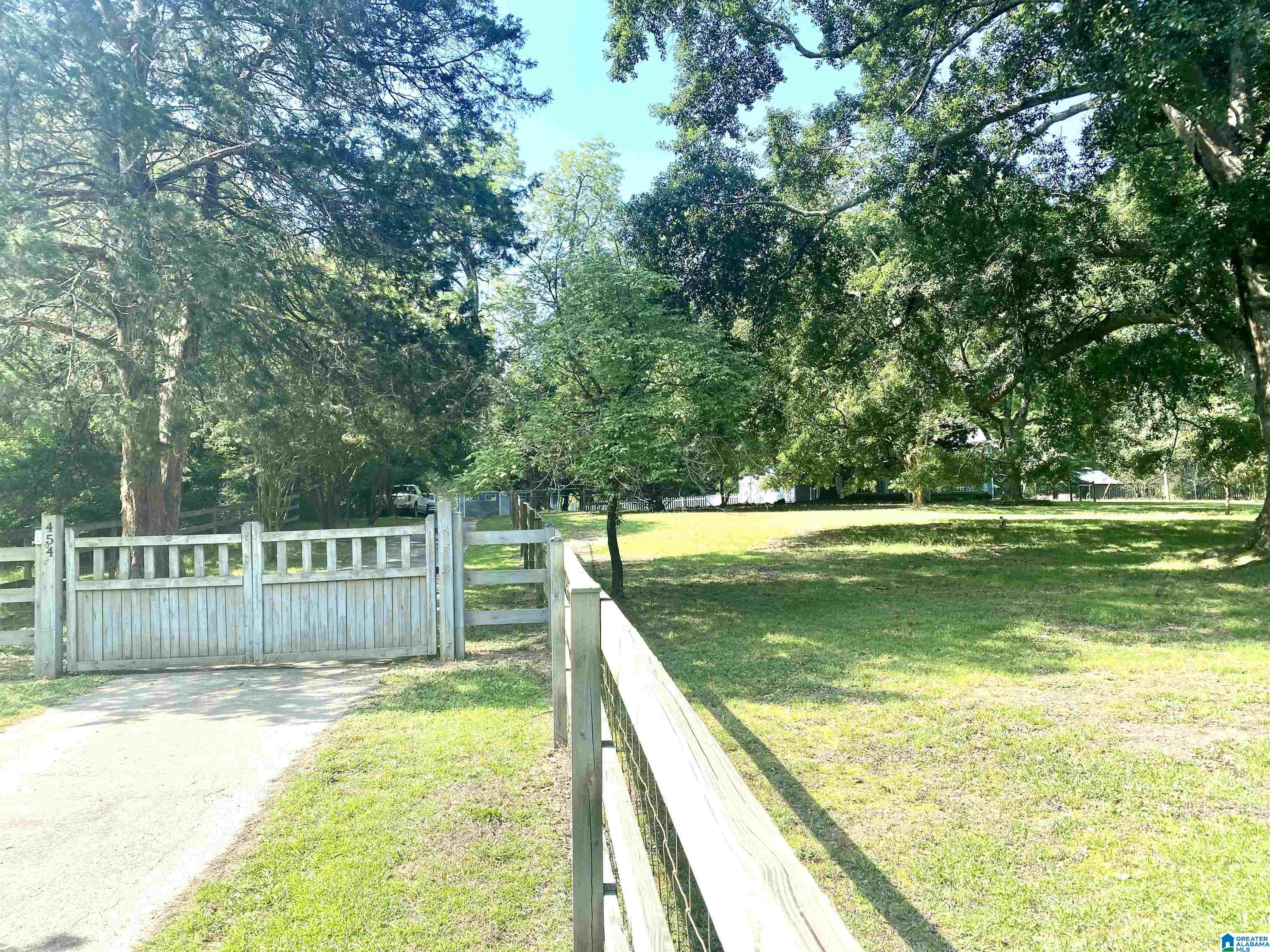 454 Buckelew Bridge Road Anniston, AL 36207 - Photo 7 of 50
