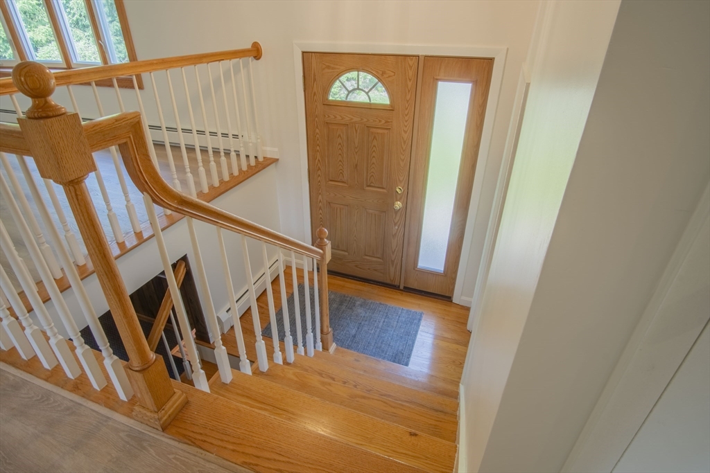 6 Marshall Road Beverly, MA 01915 - Photo 3 of 42 Gallery Image 3