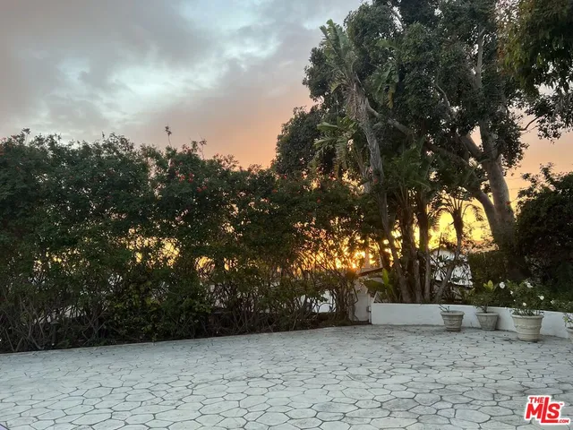 $15,995 | 31663 Broad Beach Road, Malibu, CA 90265