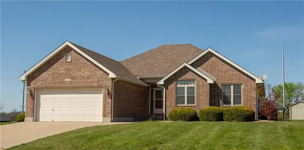 $375,000 | 901 Tall Grass Drive, Pleasant Hill, MO 64080