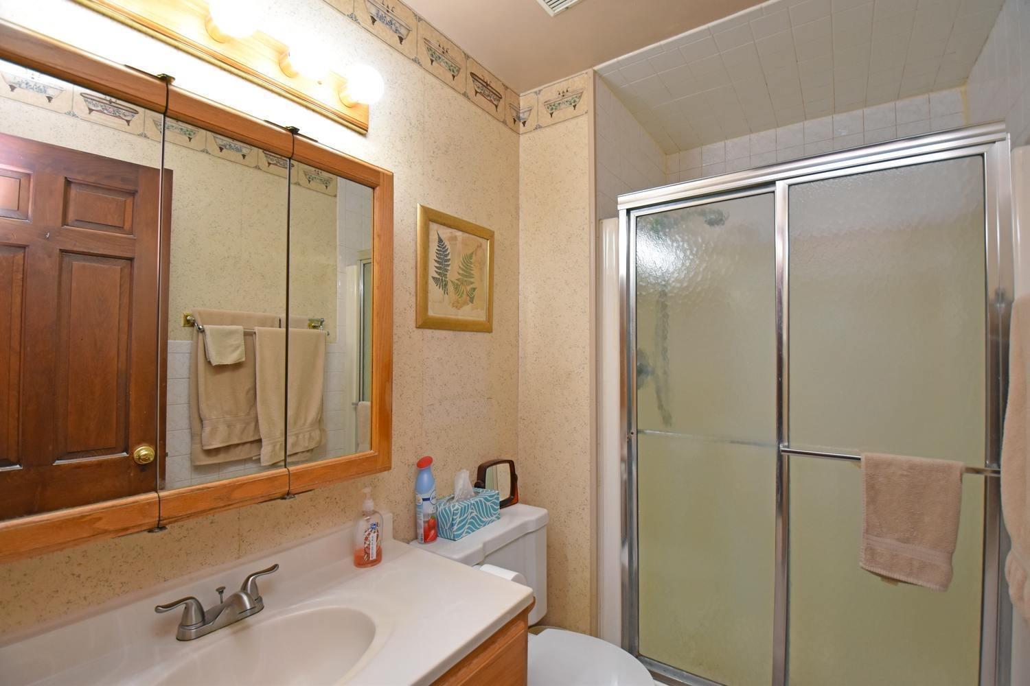 2372 West Galbraith Road Cincinnati, OH 45239 - Photo 25 of 43 Gallery Image 25
