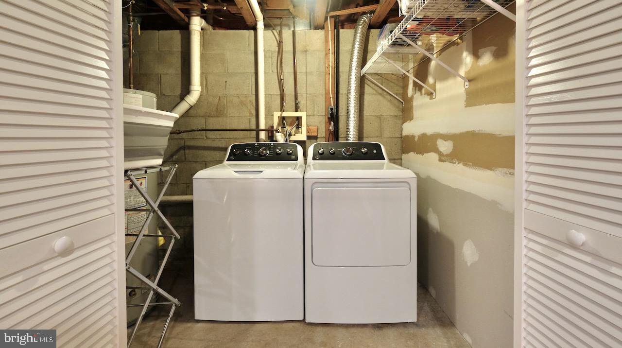 37 A Melrose Road, Unit A Princeton, NJ 08540 - Photo 23 of 25 Laundry