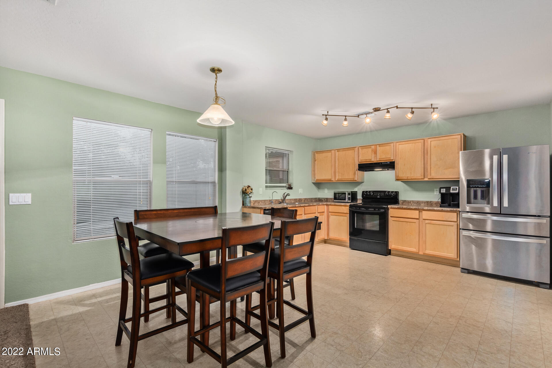 3210 West Alta Vista Road Phoenix, AZ 85041 - Photo 14 of 31 0019-19 - Alta Vista
