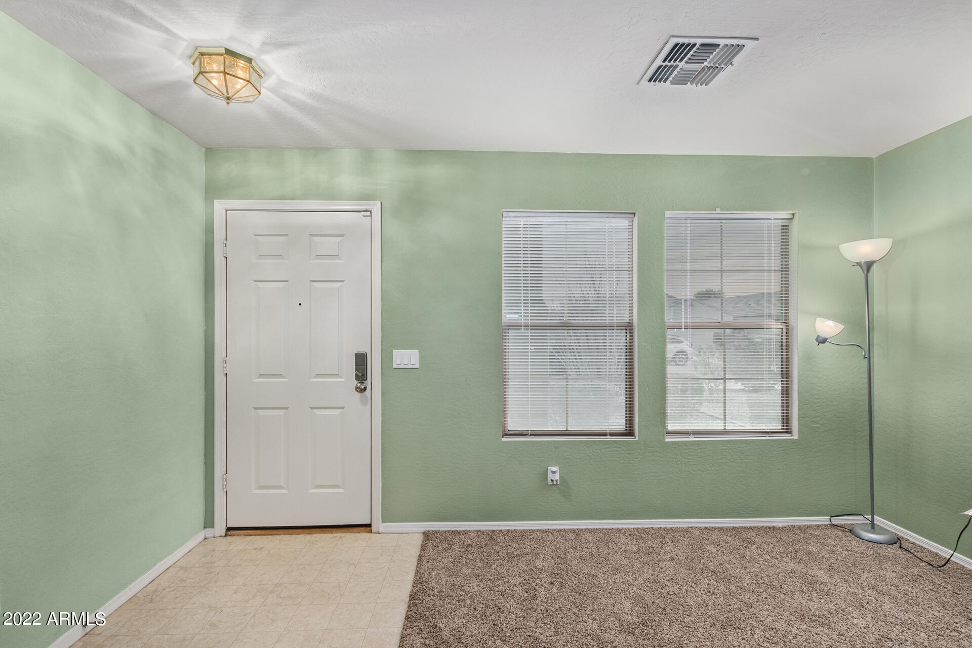 3210 West Alta Vista Road Phoenix, AZ 85041 - Photo 5 of 31 0008-09 - Alta Vista