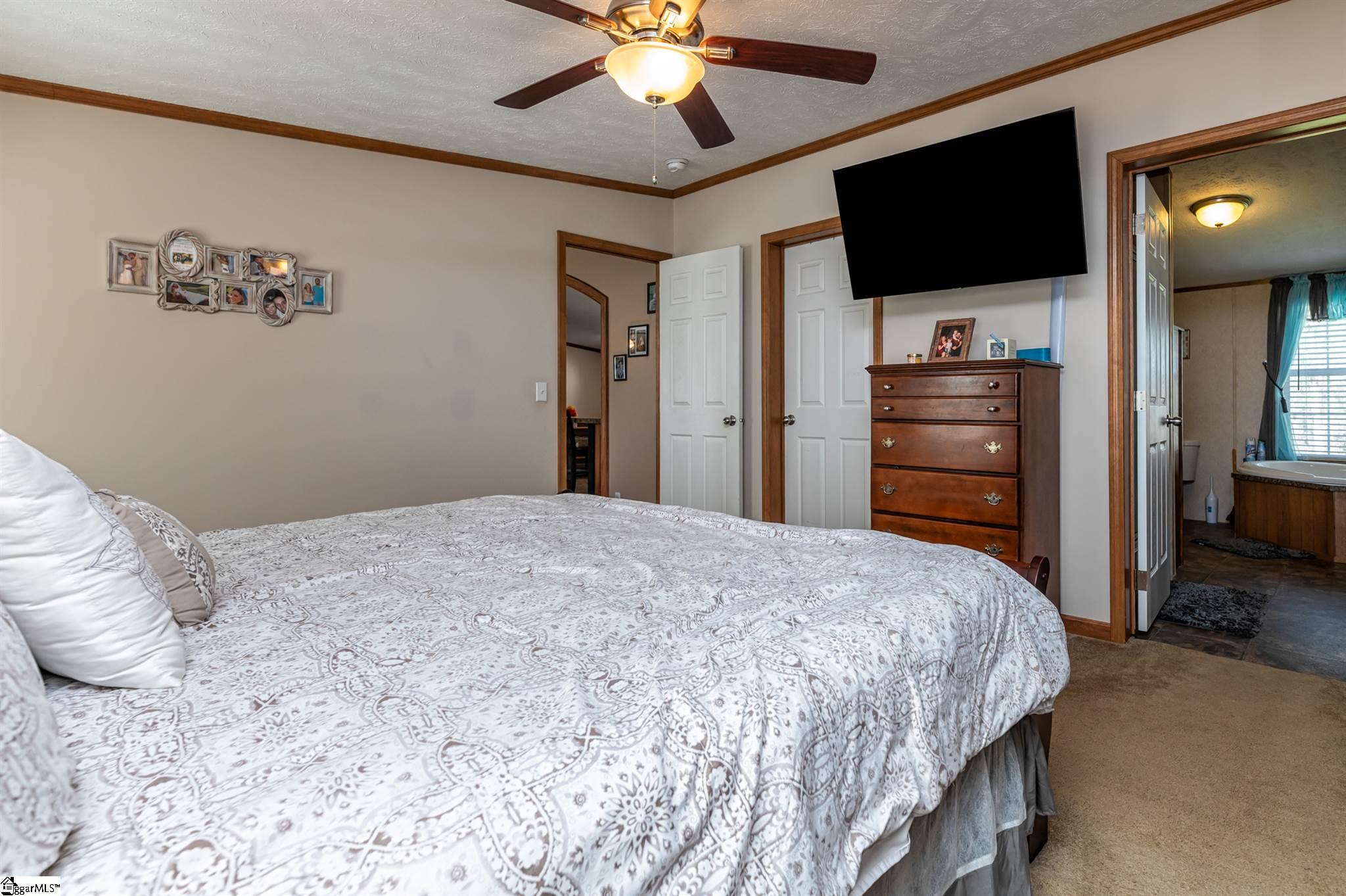 1361 Mt Carmel Road Gray Court, SC 29645 - Photo 14 of 36