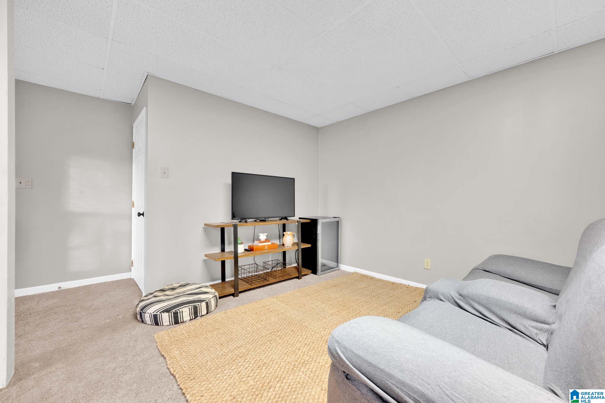 1038 Crest Road Leeds, AL 35094 - Photo 46 of 69