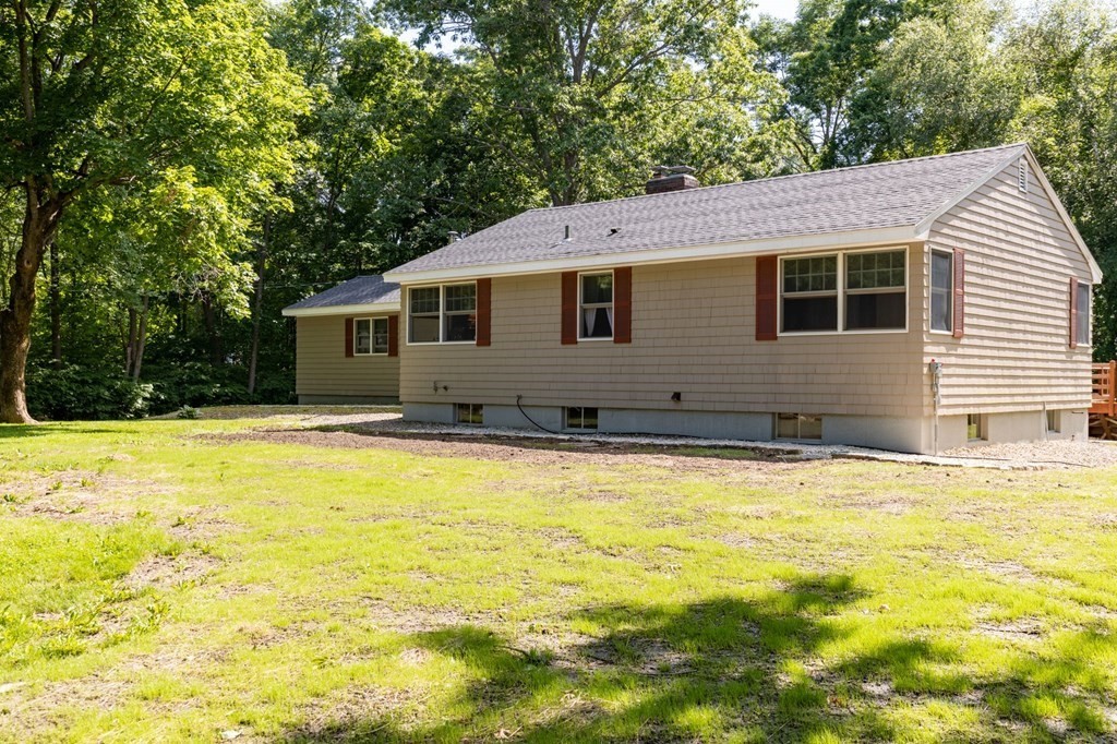 15 Baldpate Road Georgetown, MA 01833 - Photo 3 of 41