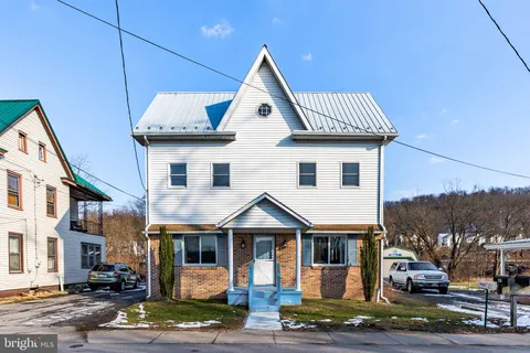 $215,000 | 250 Riverside Lane, Herndon, PA 17830