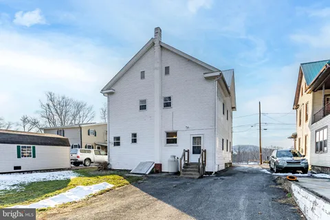 $199,900 | 250 Riverside Lane, Herndon, PA 17830