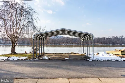 $199,900 | 250 Riverside Lane, Herndon, PA 17830