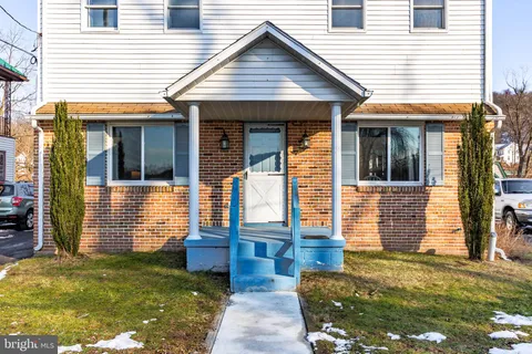 $199,900 | 250 Riverside Lane, Herndon, PA 17830