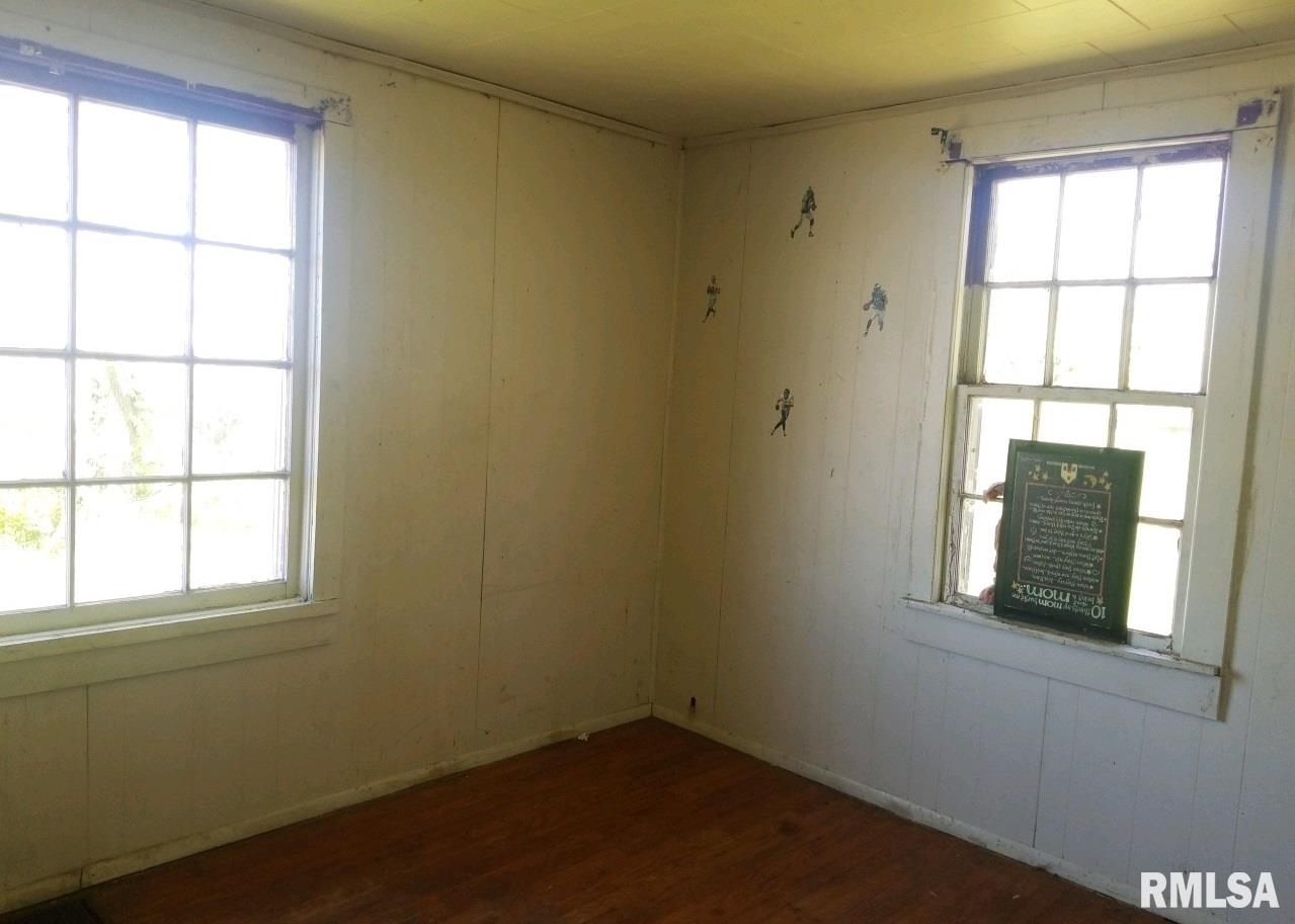 965 College Road Eldorado, IL 62930 - Photo 11 of 16 Gallery Image 11