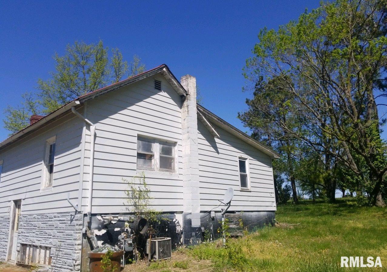 965 College Road Eldorado, IL 62930 - Photo 5 of 16 Gallery Image 5