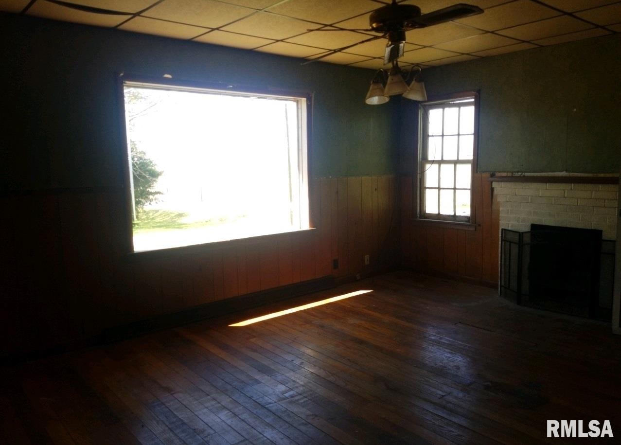965 College Road Eldorado, IL 62930 - Photo 9 of 16 Gallery Image 9