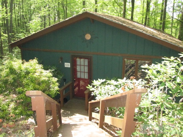528 River Hollow Road Newland, NC 28657 - Photo 1 of 12 Gallery Image 1