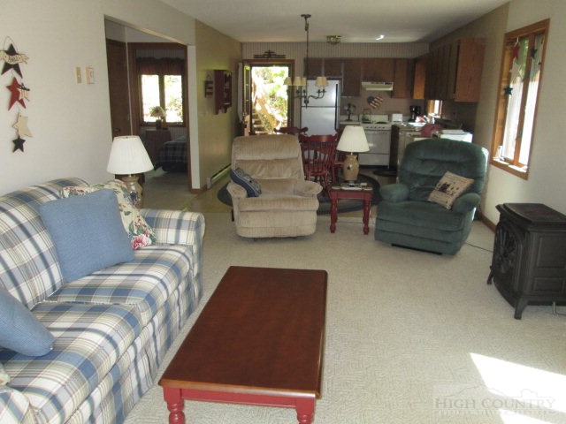 528 River Hollow Road Newland, NC 28657 - Photo 5 of 12 Gallery Image 5