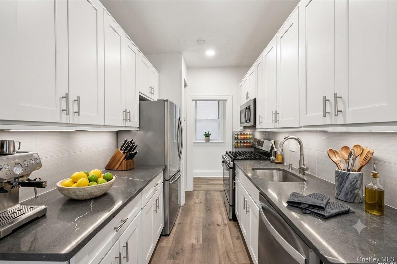 663 Locust Street, Unit 5D Mount Vernon, NY 10552 - Photo 4 of 21 Virtually staged