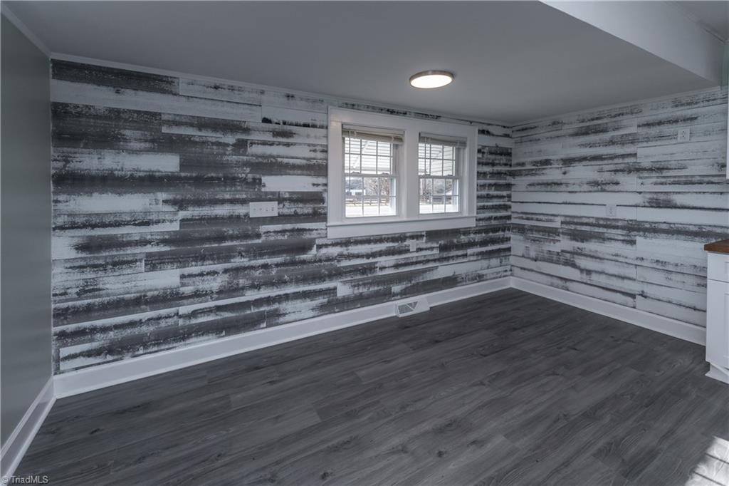 1854 Hoover Road Lexington, NC 27295 - Photo 14 of 38 Dining Area