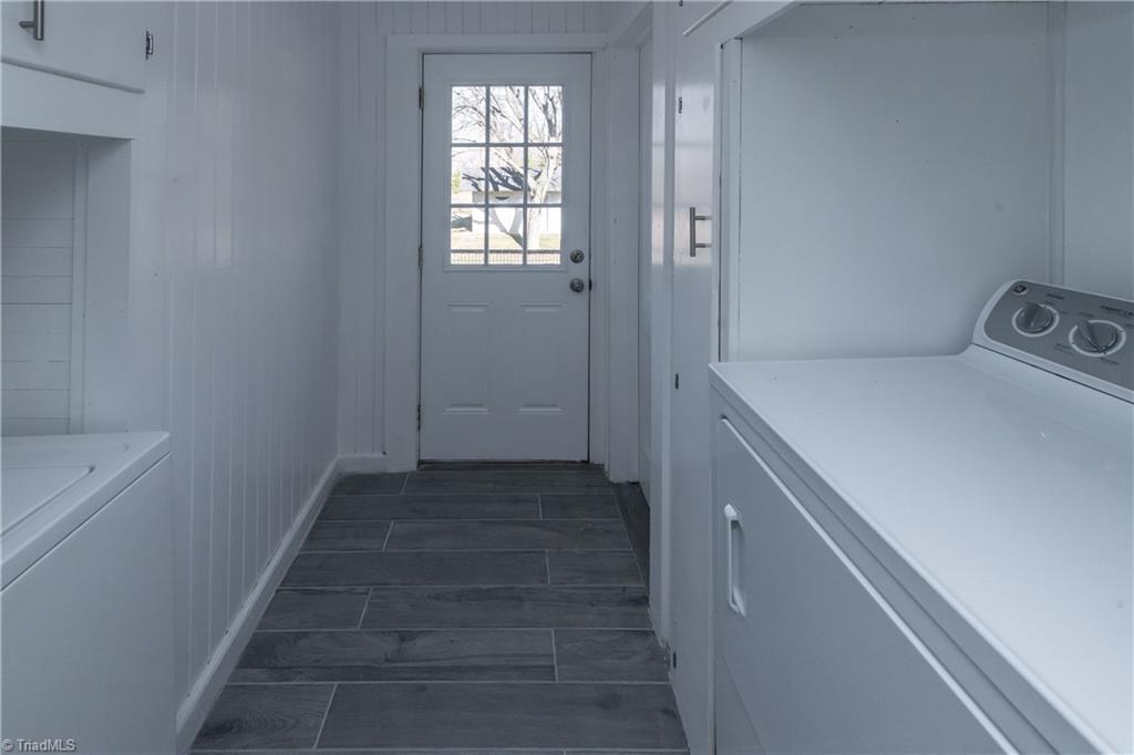 1854 Hoover Road Lexington, NC 27295 - Photo 20 of 38 Laundry Area with access to basement