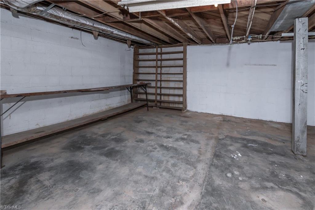 1854 Hoover Road Lexington, NC 27295 - Photo 27 of 38 Gallery Image 27