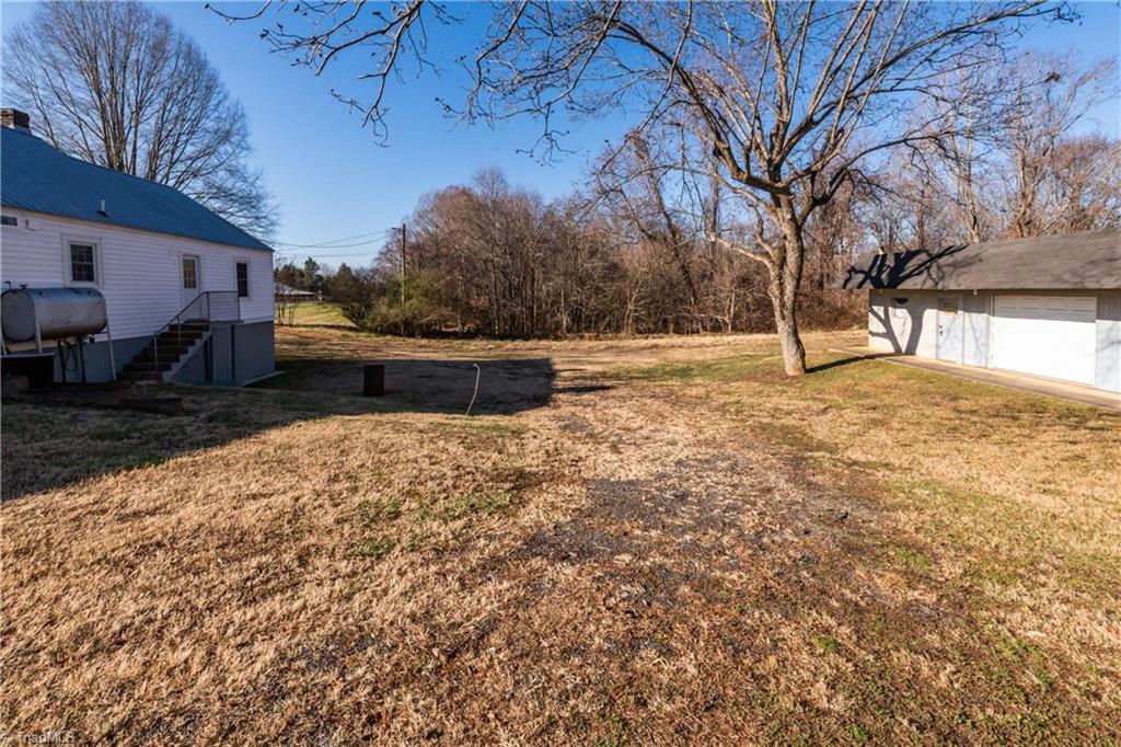 1854 Hoover Road Lexington, NC 27295 - Photo 34 of 38 Gallery Image 34