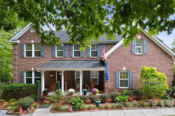 $860,000 | 4237 Little Fork Cove Road, Denver, NC 28037