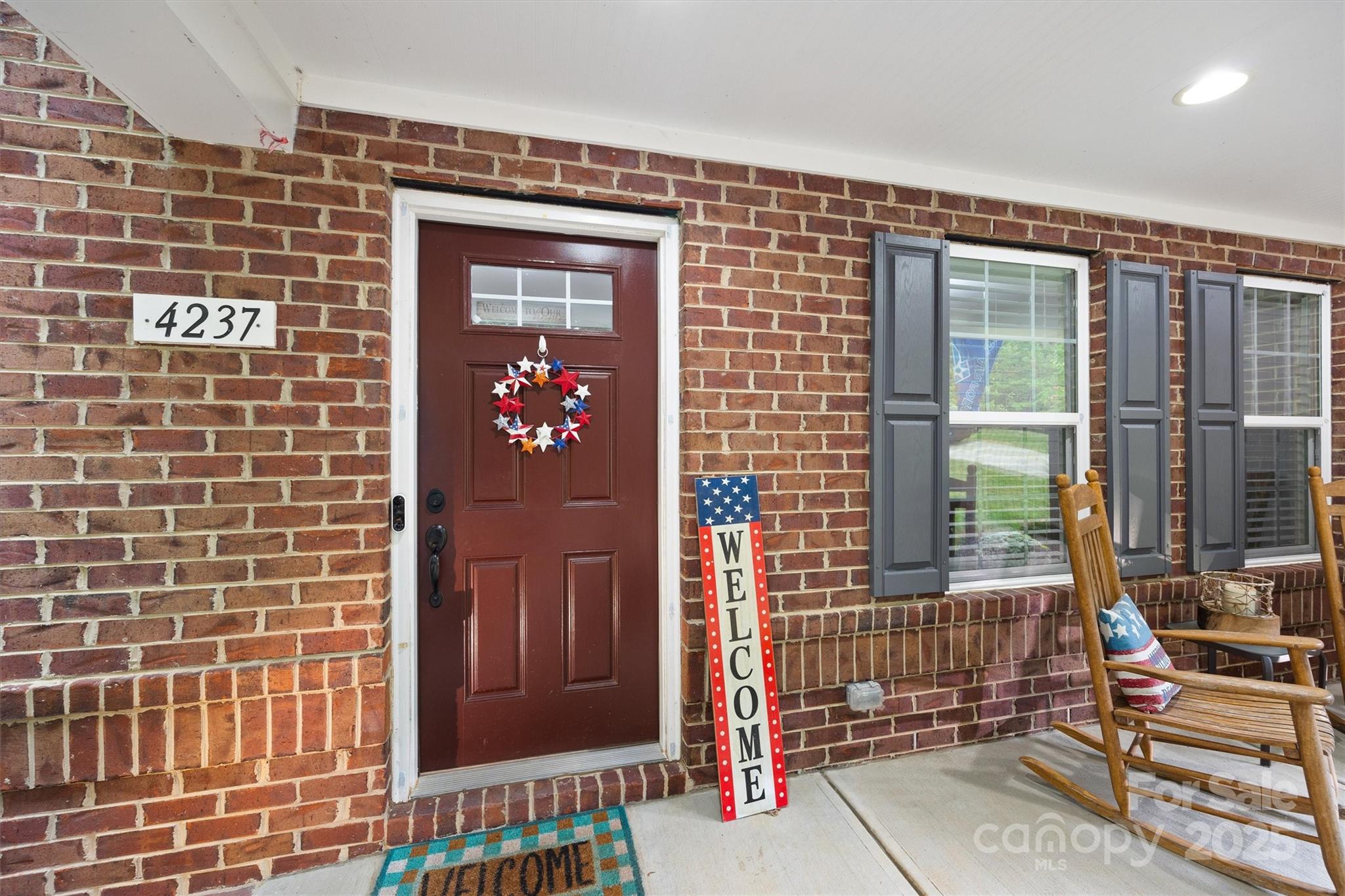4237 Little Fork Cove Road Denver, NC 28037 - Photo 2 of 38 a front view of a house