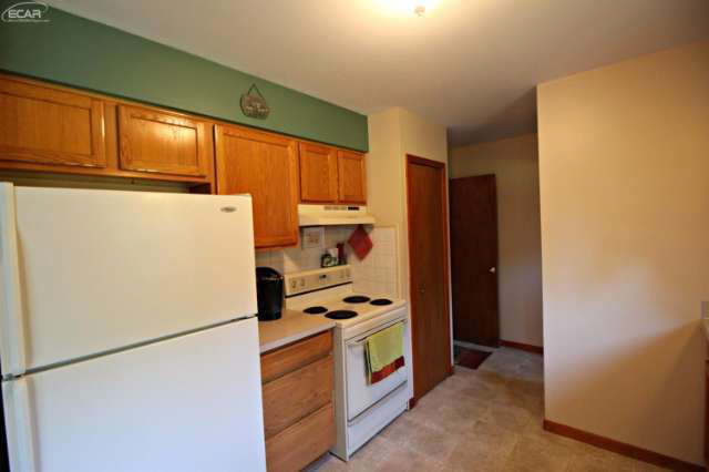 7400 North Nichols Road Flushing, MI 48433 - Photo 15 of 23 21218628-14.JPG
