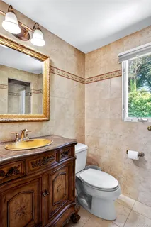 $1,700,000 | 60 Mill Spring Road, Manhasset, NY 11030