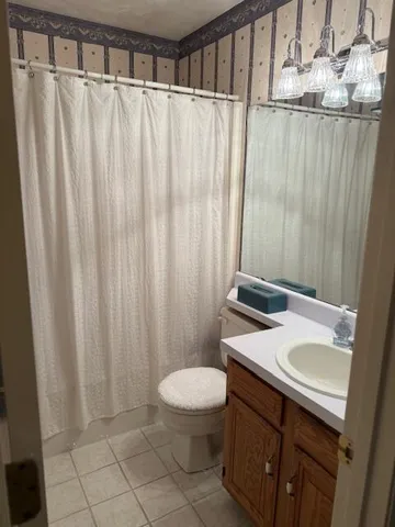 $255,000 | 3420 Londonderry Court, Roanoke, VA 24018