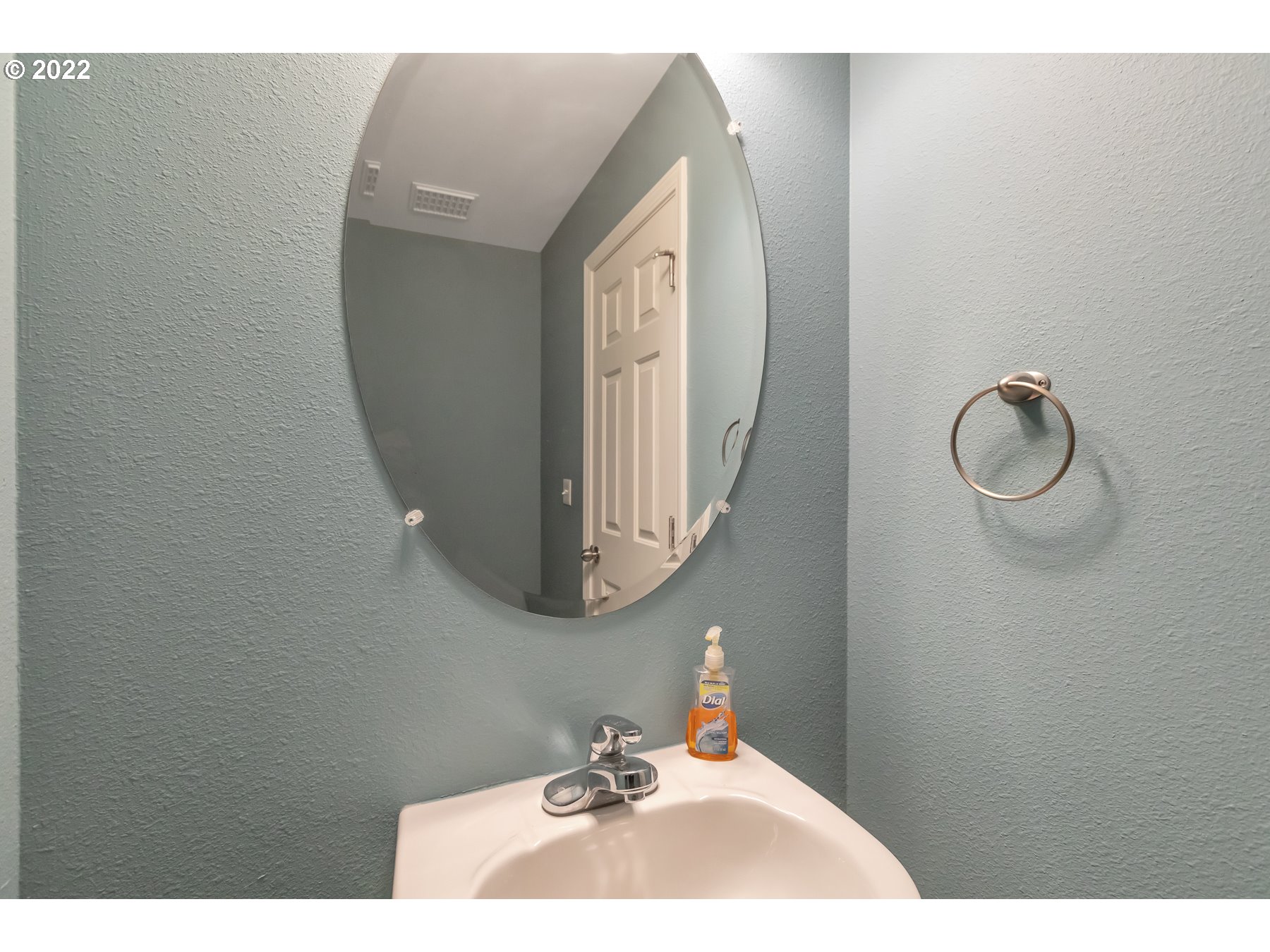 13980 Southwest Scholls Ferry Road, Unit 101 Beaverton, OR 97007 - Photo 14 of 20 Bathroom