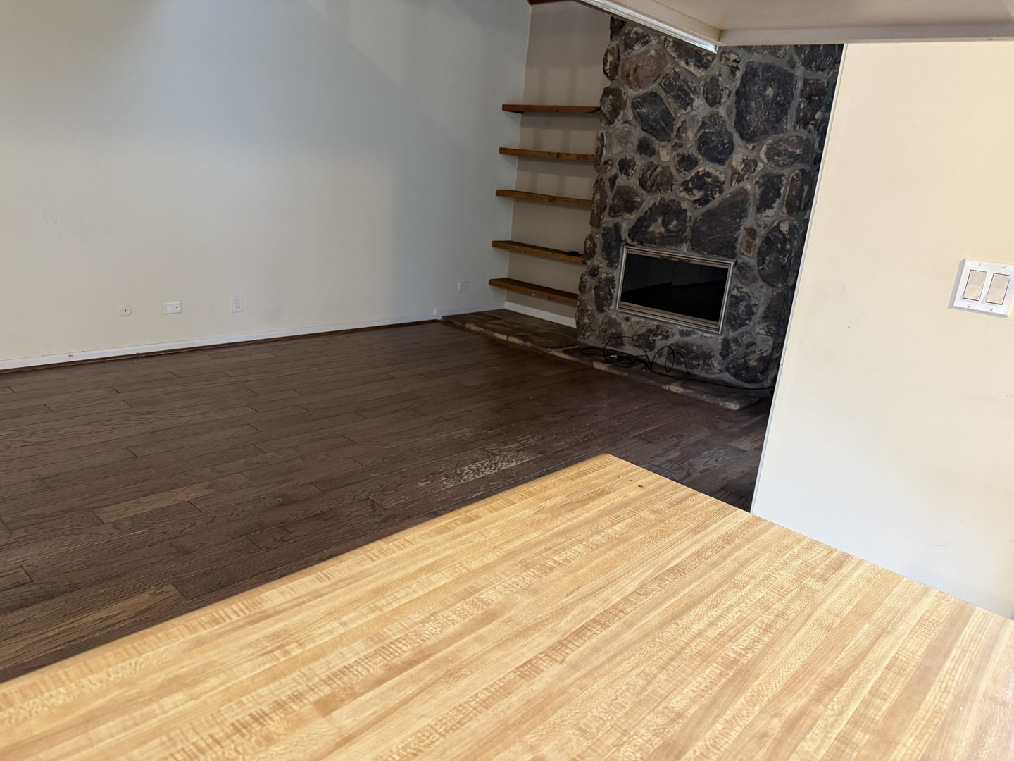 704 Wakefield Road Gurnee, IL 60031 - Photo 5 of 16