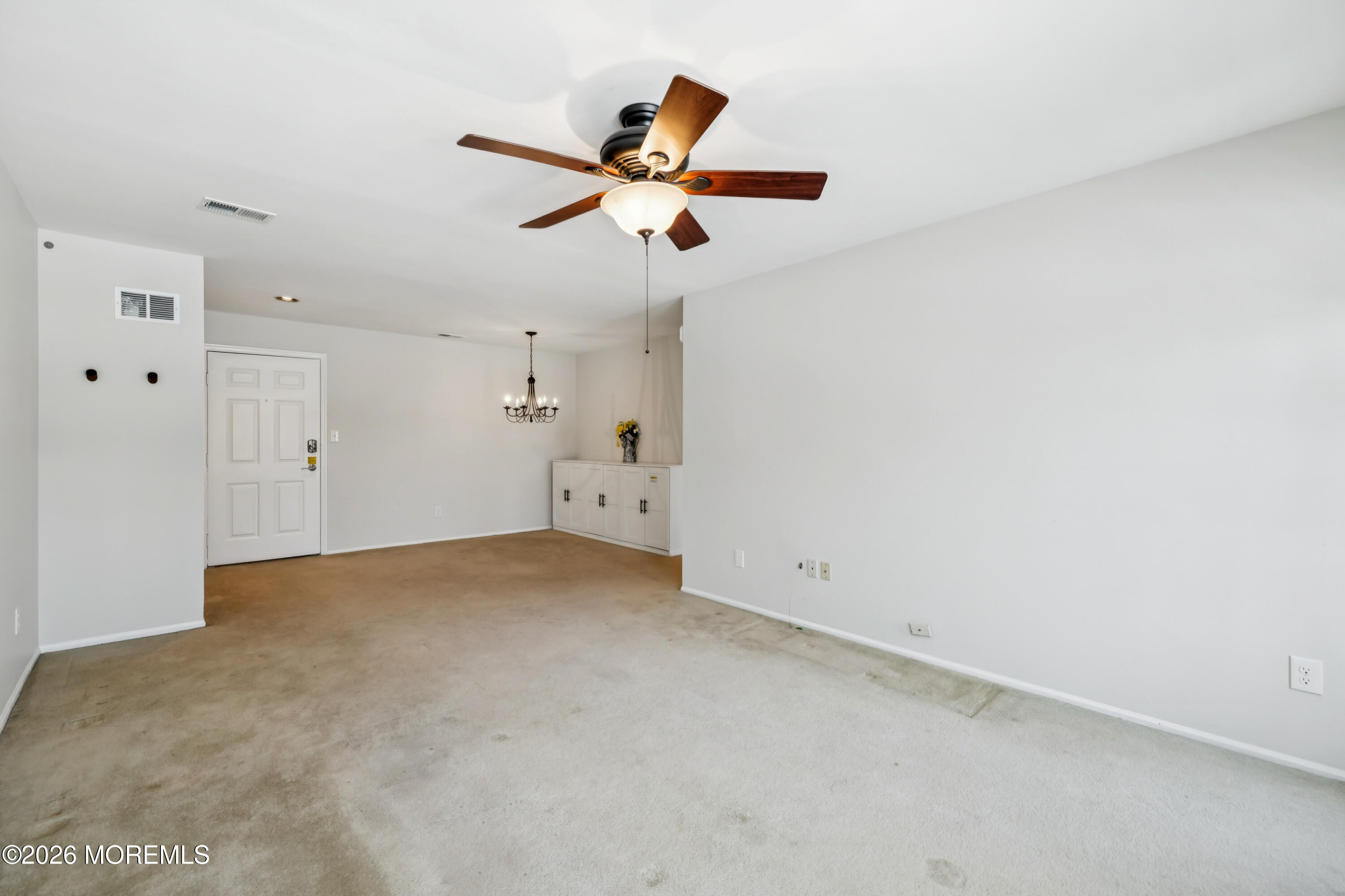 116 Cypress Court Howell, NJ 07731 - Photo 5 of 27 Cypess 4