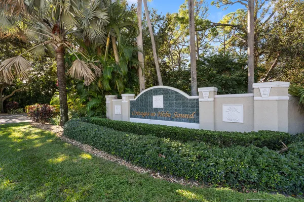 $539,000 | 12456 Southeast Plandome Drive, Hobe Sound, FL 33455