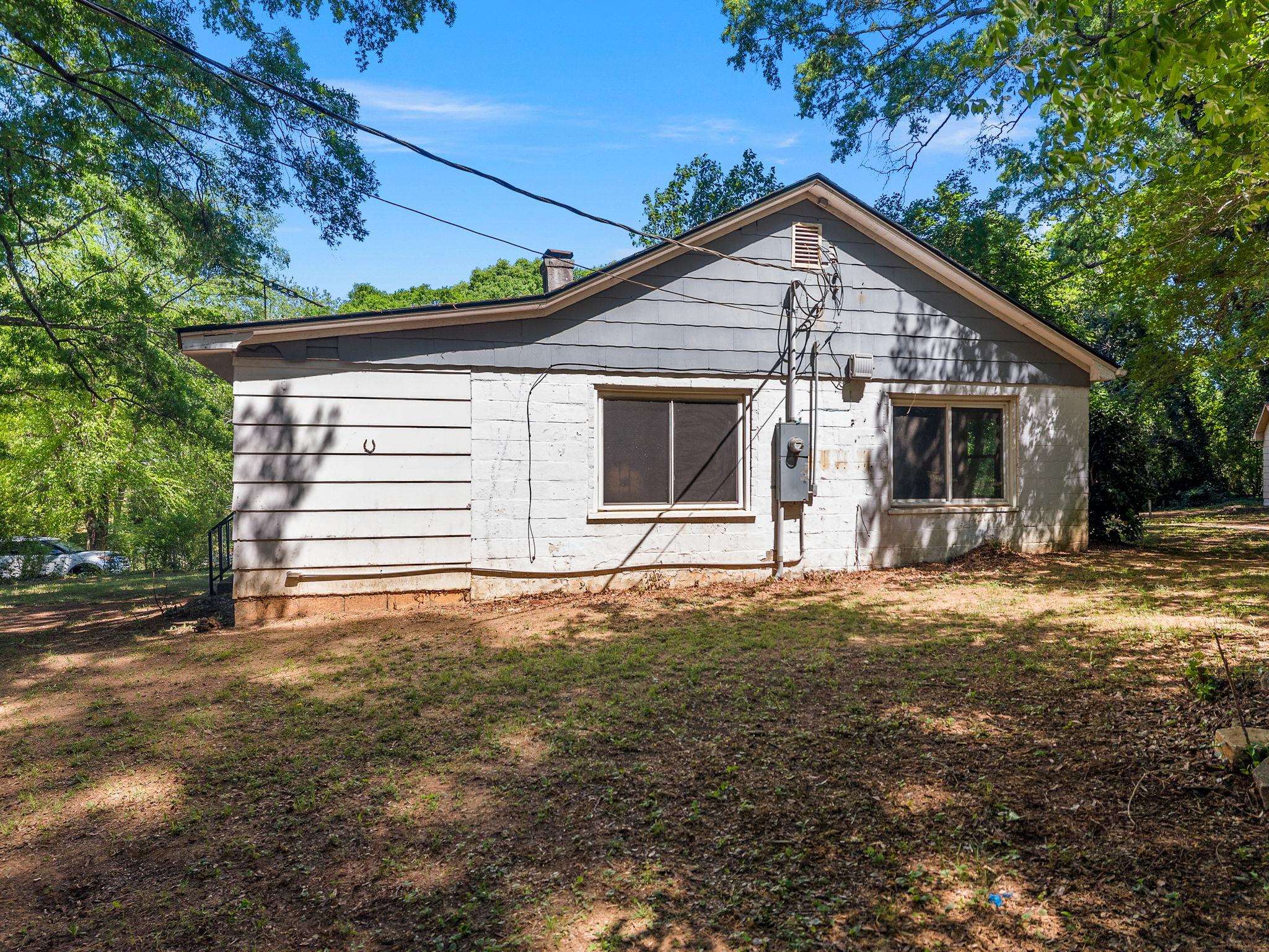 706 Marietta Street Gaffney, SC 29340 - Photo 2 of 40