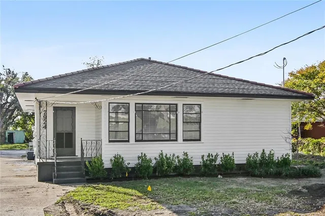 $1,975 | 7924 Lincoln Beach Boulevard, New Orleans, LA 70128