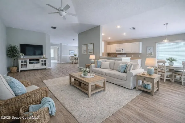 $2,200 | 812 Handsome Cab Lane, Unit 201, Melbourne, FL 32940