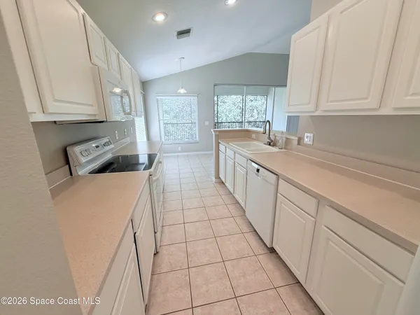 $2,200 | 812 Handsome Cab Lane, Unit 201, Melbourne, FL 32940