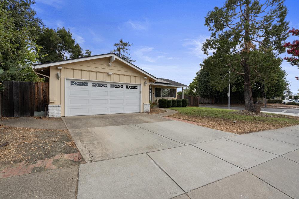 1301 3rd Street Gilroy, CA 95020 - Photo 2 of 35